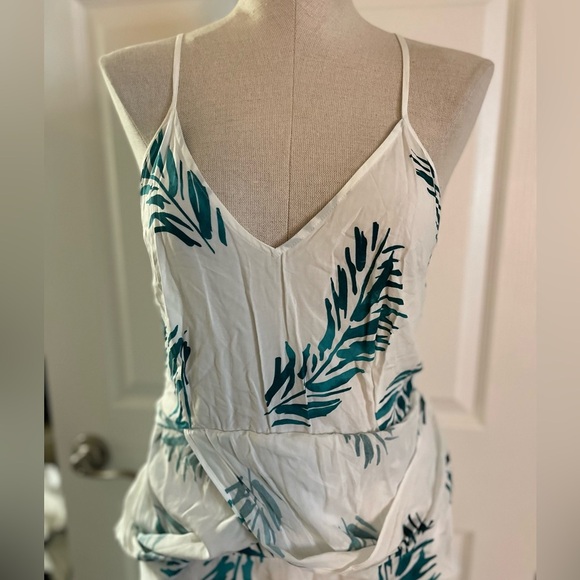 Women’s wrap sundress - palm print - women’s small - NWT - Picture 4 of 7
